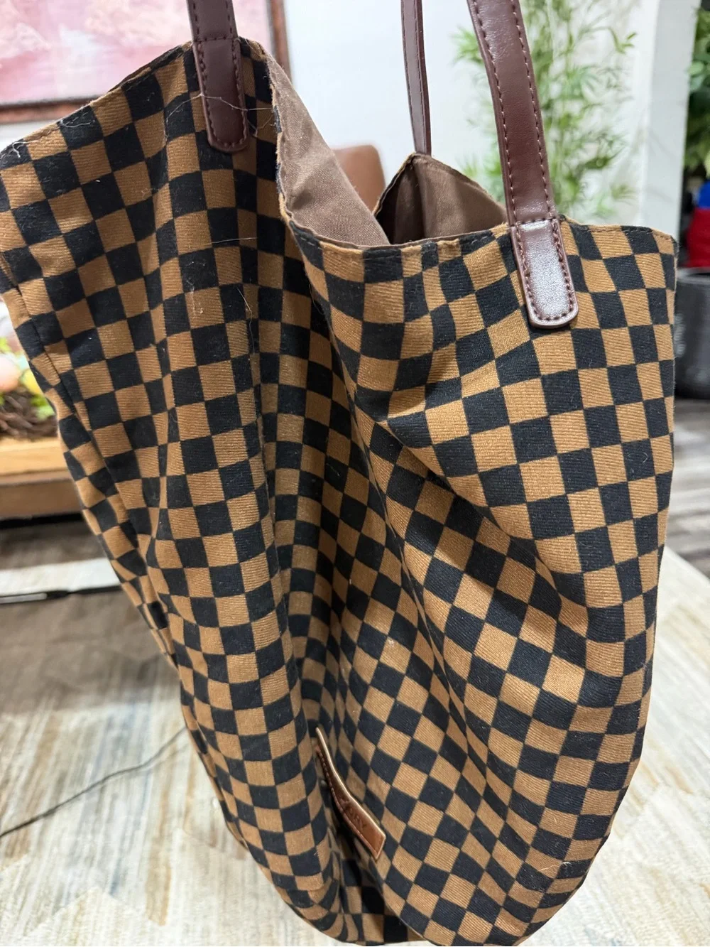 Red Memory men’s tote